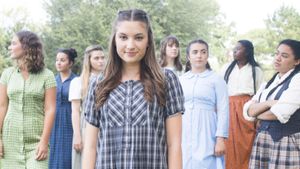 Lauren Weinberger and the ladies of Spring Awakening Photo