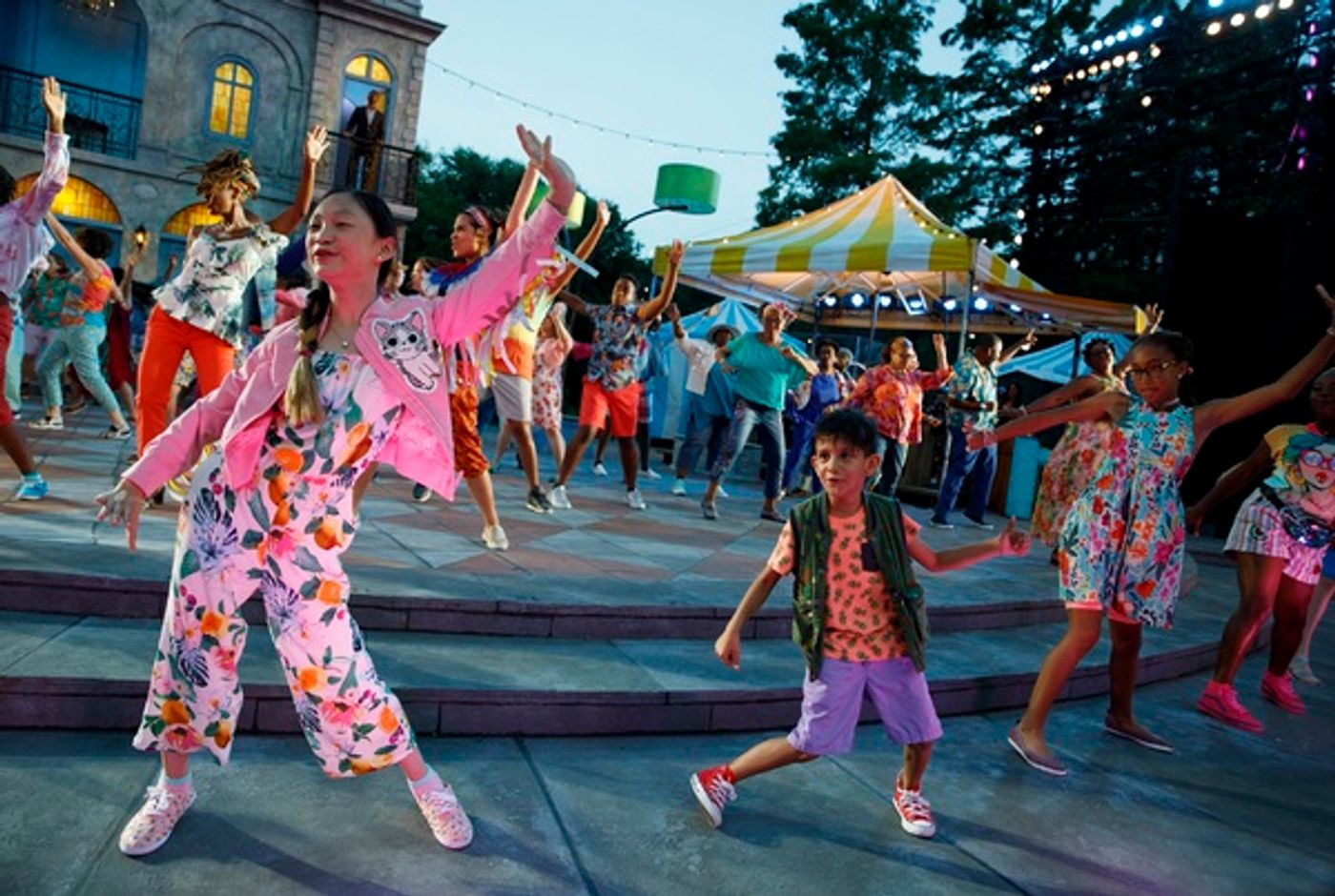 Photo Flash: First Look at Nikki M. James, Shuler Hensley & More in Public Works' TWELFTH NIGHT in the Park!  Image