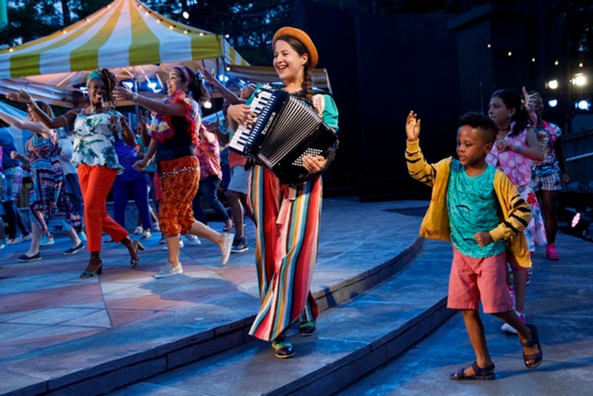 Shaina Taub (center) with the RED community ensemble  at 