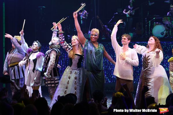 Tom Alan Robbins, Alexandra Socha, Taylor Iman Jones, Jeremy Kushnier, Rachel York, P Photo