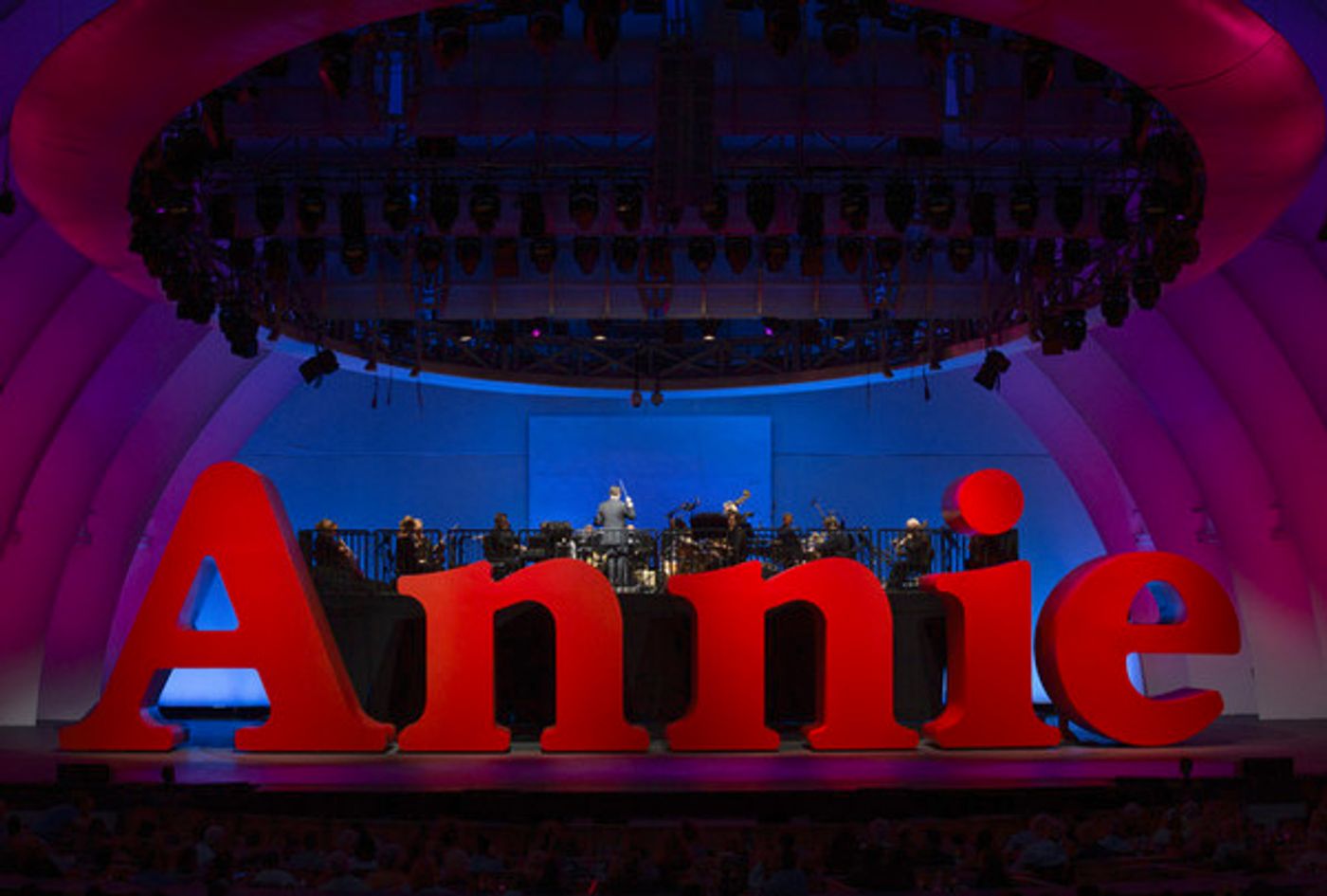 Photo Flash: Get a First Look at ANNIE at the Hollywood Bowl, Starring Megan Hilty, Ana Gasteyer, Lea Salonga, and More  Image