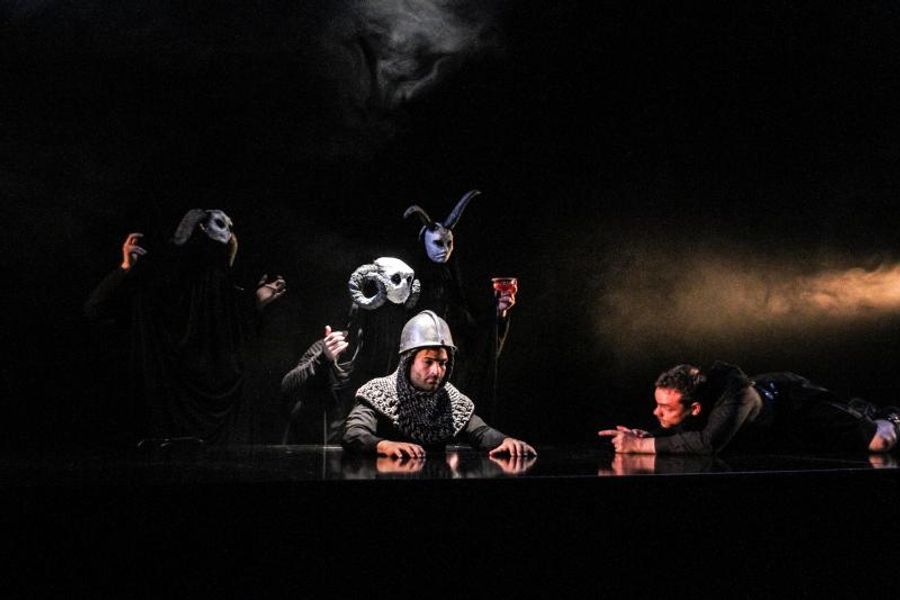 A First Look at Abrahamse & Meyer's Stunning MACBETH Image