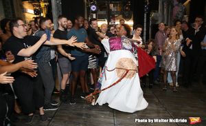 Justin Prescott with Michael Mayer, Jane Wiedlin, Kathy Valentine and Charlotte Caffey @ BroadwayWorld Justin Prescott with Michael Mayer, Jane Wiedlin, Kathy Valentine and Charlotte Caffe Photo