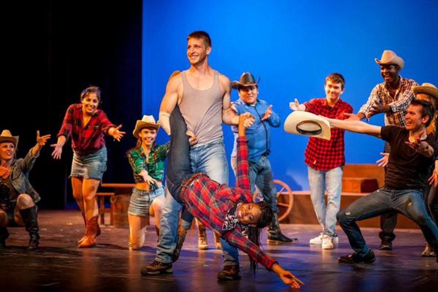 Photo Flash: FOOTLOOSE at Summer Place Theatre  Image
