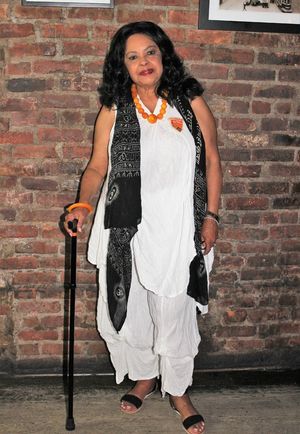 Lynda Gravatt @ BroadwayWorld Lynda Gravatt Photo