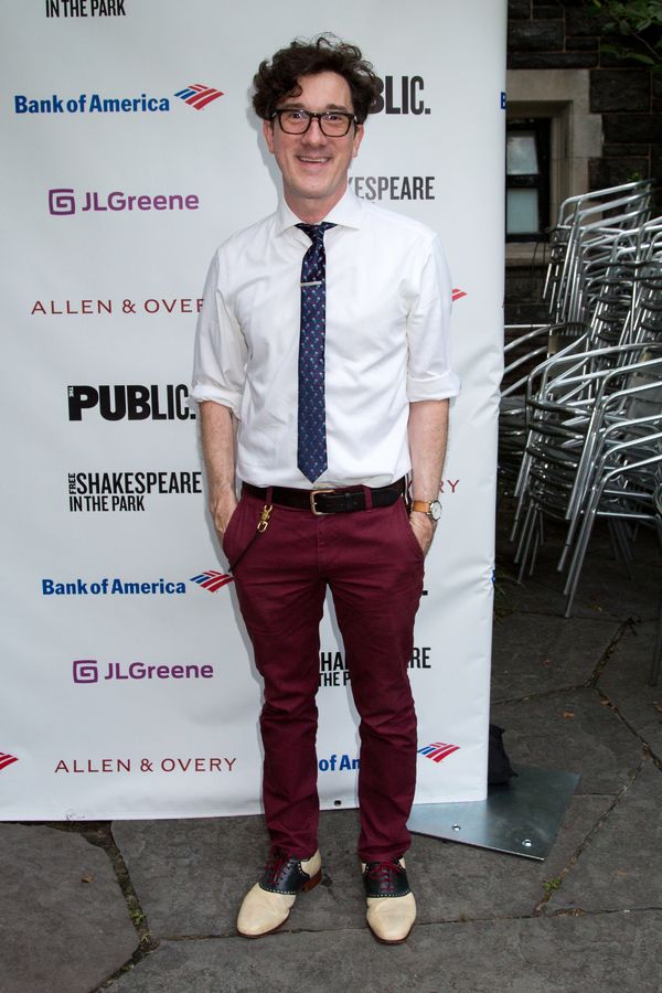 Carson Elrod  Photo