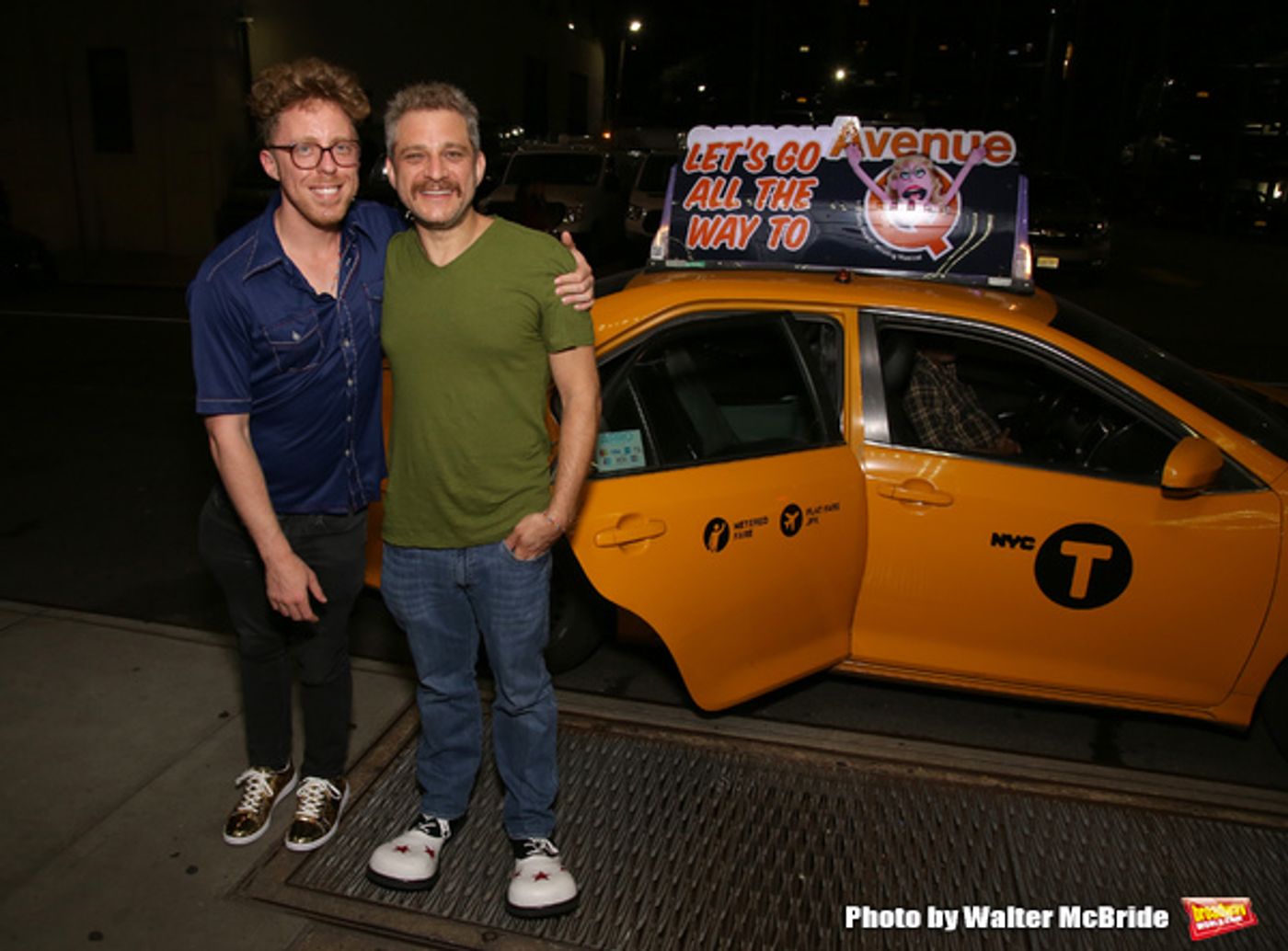 Photo Coverage: The Cast of AVENUE Q Arrives to 15th Anniversary Performance in Style  Image