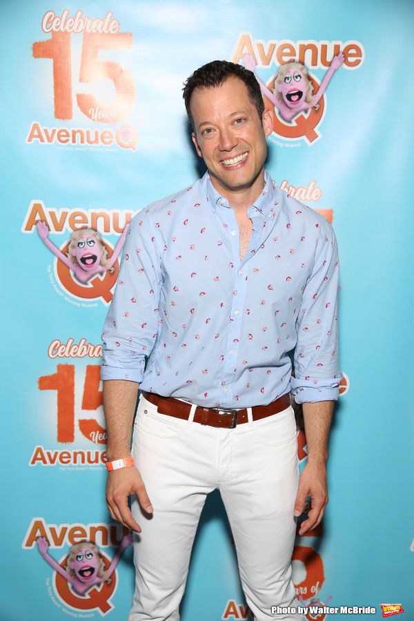 Photo Coverage: AVENUE Q Celebrates 15th Anniversary With Cake Before The Show — photo 14 of 69