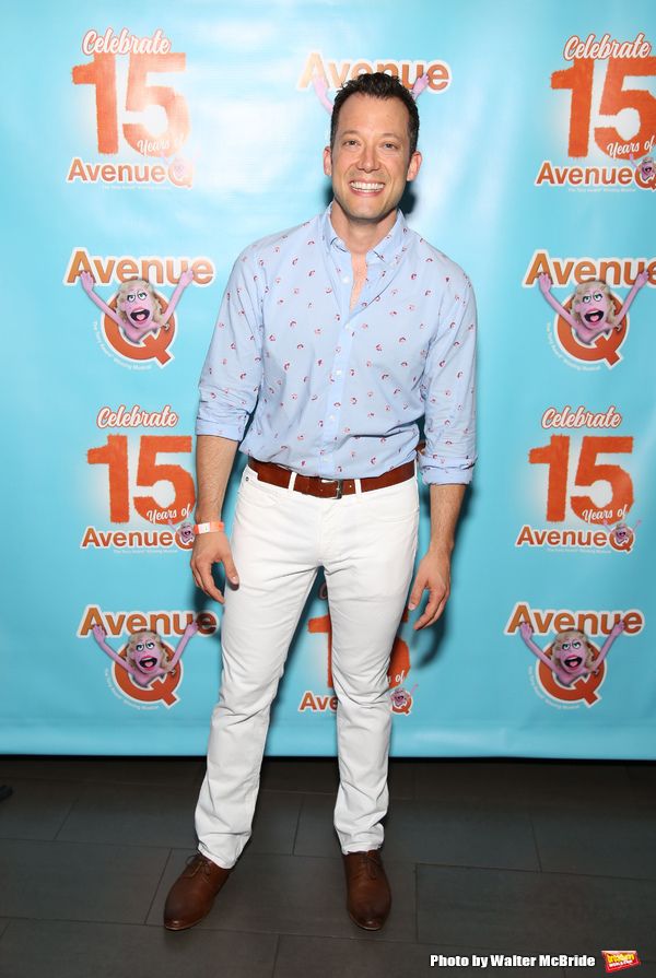 Photo Coverage: AVENUE Q Celebrates 15th Anniversary With Cake Before The Show — photo 15 of 69
