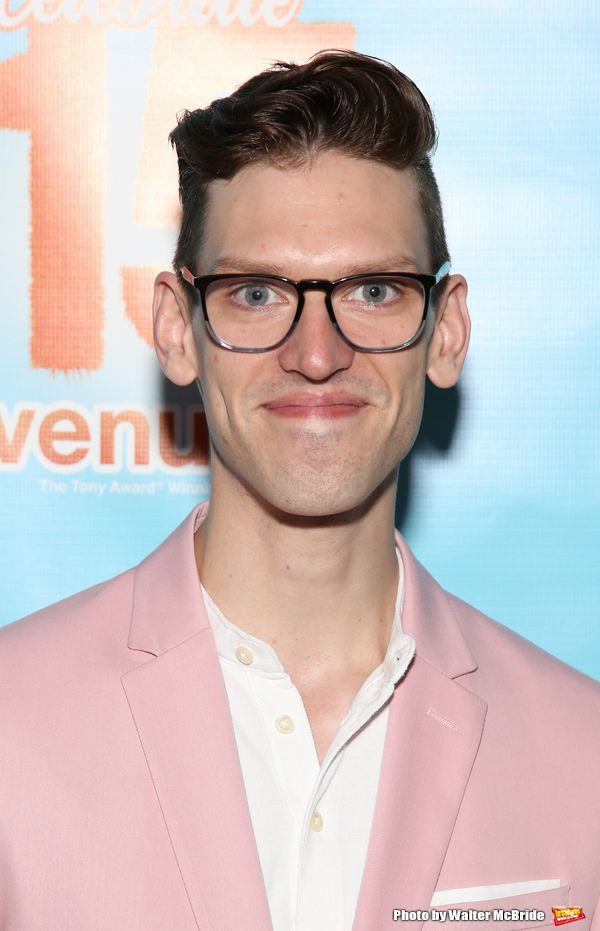 Photo Coverage: AVENUE Q Celebrates 15th Anniversary With Cake Before The Show — photo 55 of 69