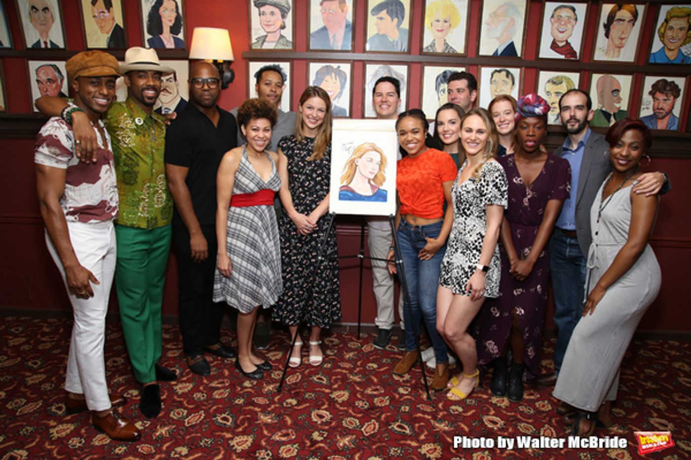 Photo Coverage: Supergirl Comes to Sardi's! Melissa Benoist Receives Her Portrait Photo Coverage: Supergirl Comes to Sardi's! Melissa Benoist Receives Her Portrait Image