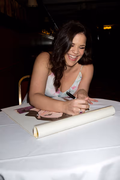 Lindsay Mendez Photo