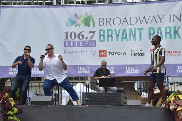 Photo Coverage: Disney Takes Over Broadway In Bryant Park - Performances From FROZEN, THE LION KING, and ALADDIN! — photo 33 of 49