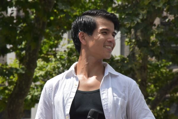 Photo Coverage: Disney Takes Over Broadway In Bryant Park - Performances From FROZEN, THE LION KING, and ALADDIN! — photo 11 of 49