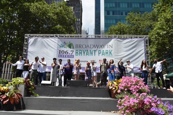 Photo Coverage: Disney Takes Over Broadway In Bryant Park - Performances From FROZEN, THE LION KING, and ALADDIN! — photo 46 of 49
