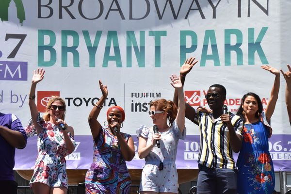 Photo Coverage: Disney Takes Over Broadway In Bryant Park - Performances From FROZEN, THE LION KING, and ALADDIN! — photo 48 of 49