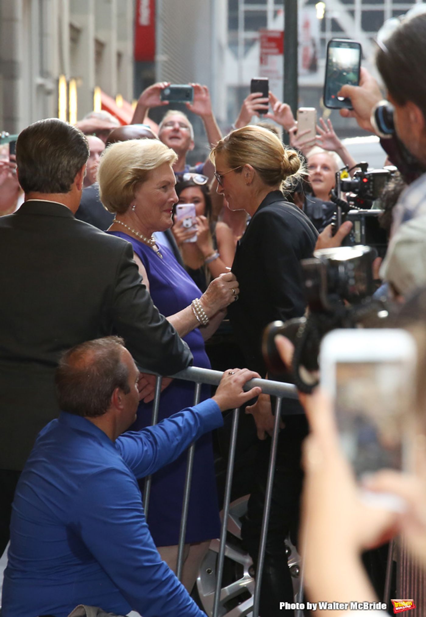 Photo Coverage: Julia Roberts and the Family of Garry Marshall Arrive at Tribute Performance of PRETTY WOMAN  Image