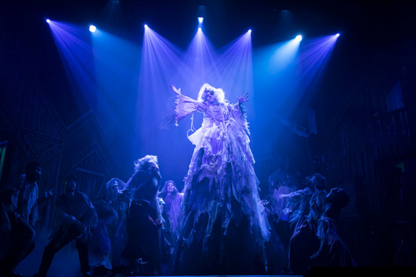 Photo Flash: Get A First Look At FIDDLER ON THE ROOF in Turkey  Image