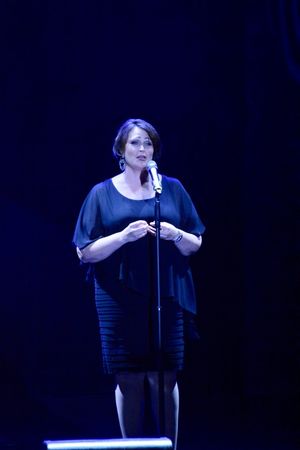 Lisa Howard @ BroadwayWorld Lisa Howard Photo