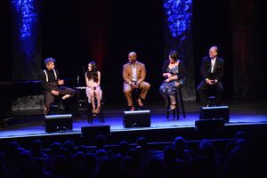 Jon Peterson, Mckayla Twiggs, Alan H. Green, Lisa Howard and Craig Schulman @ BroadwayWorld Jon Peterson, Mckayla Twiggs, Alan H. Green, Lisa Howard and Craig Schulman Photo