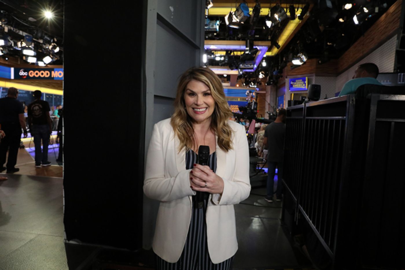 Photo Flash: Cozi Zuehlsdorff and Heidi Blickenstaff Perform Live Version of New Song From FREAKY FRIDAY on GOOD MORNING AMERICA  Image