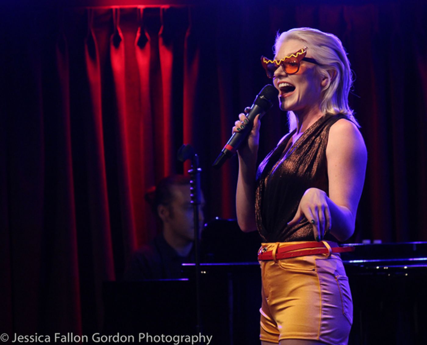 Photo Coverage: Katie Lynch Brings BACKSTAGE BITE: LIVE to The Green Room 42  Image