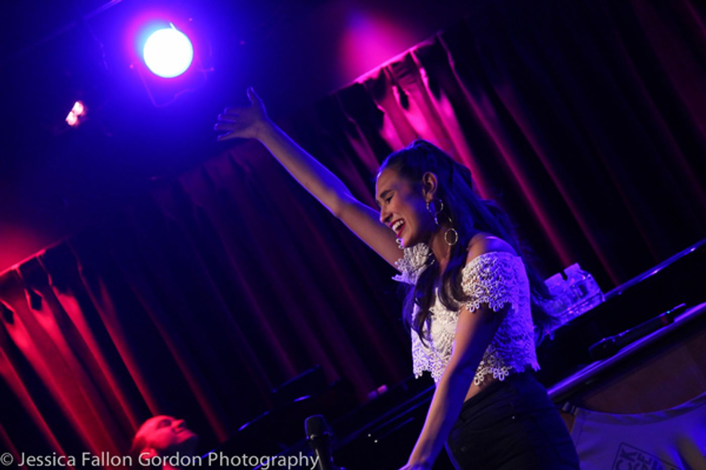 Photo Coverage: Katie Lynch Brings BACKSTAGE BITE: LIVE to The Green Room 42  Image