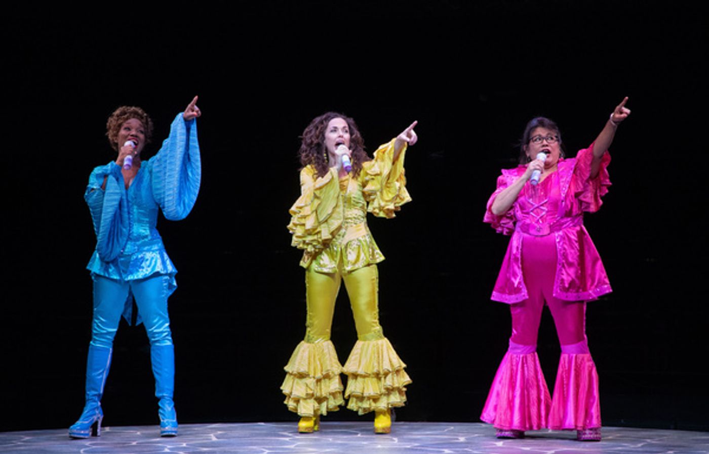 Photo Flash: MAMMA MIA! Dances Into Broadway at Music Circus  Image