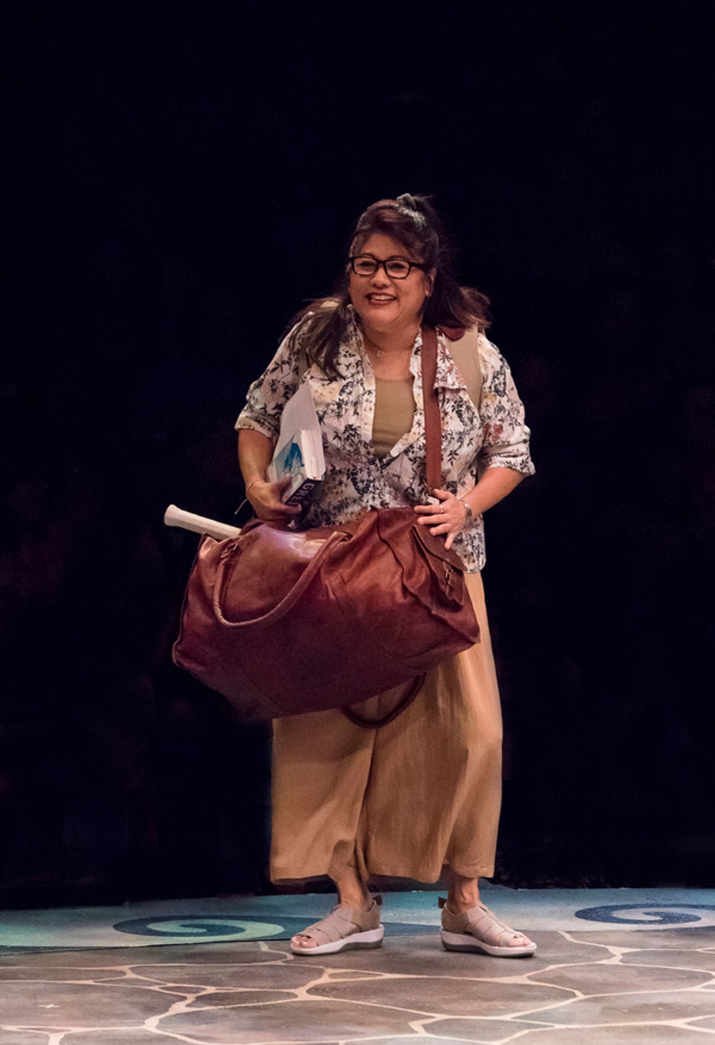 Photo Flash: MAMMA MIA! Dances Into Broadway at Music Circus  Image
