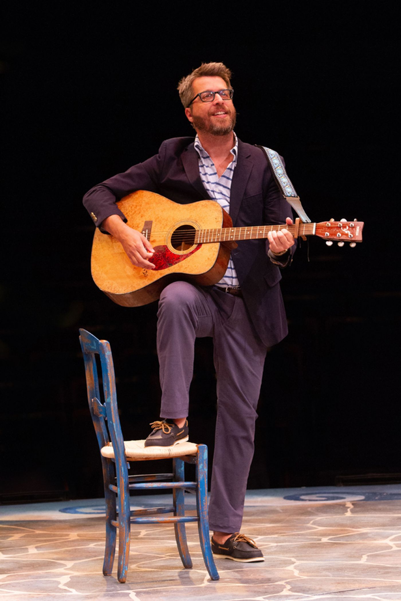 Photo Flash: MAMMA MIA! Dances Into Broadway at Music Circus  Image