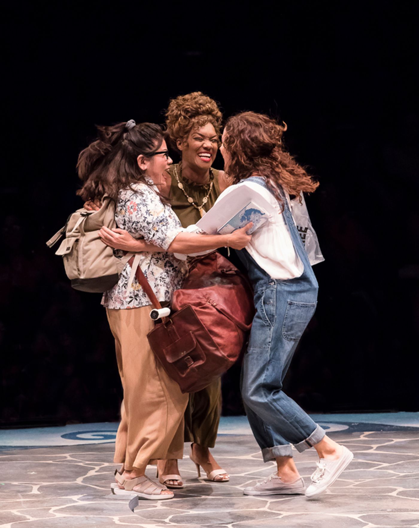 Photo Flash: MAMMA MIA! Dances Into Broadway at Music Circus  Image