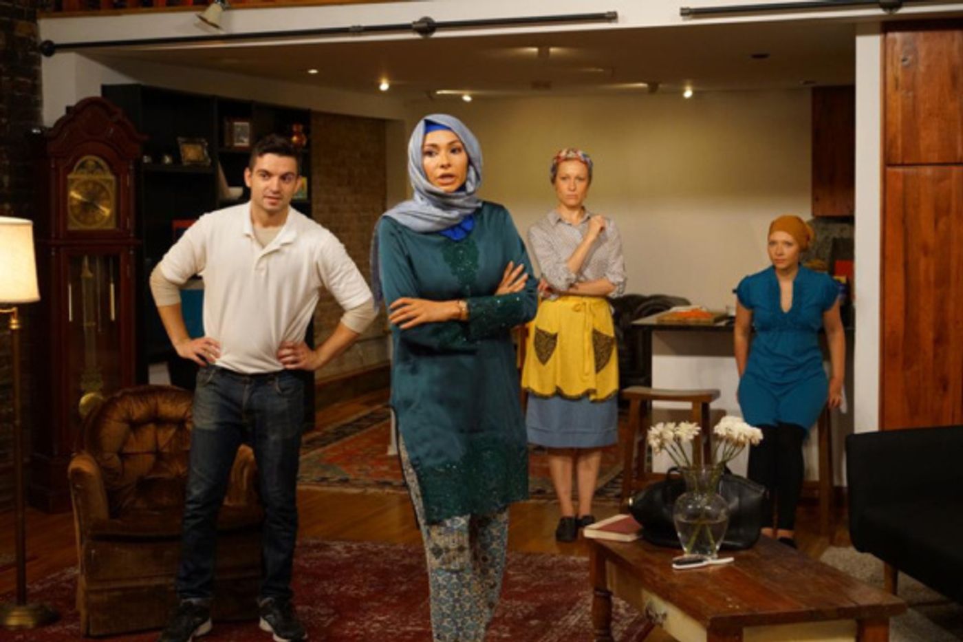 Photo Flash: First Look At Exquisite Corpse Company's THIS IS A DISTRACTION  Image