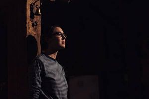 Caitlin Teeley as Alison Bechdel. Photo by Cody Lee Miller
@ BroadwayWorld Caitlin Teeley as Alison Bechdel. Photo by Cody Lee Miller
Photo