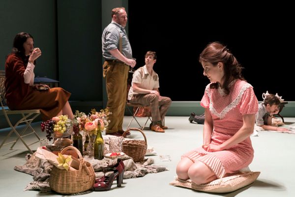 Aisling Loftus (Claire) Photo