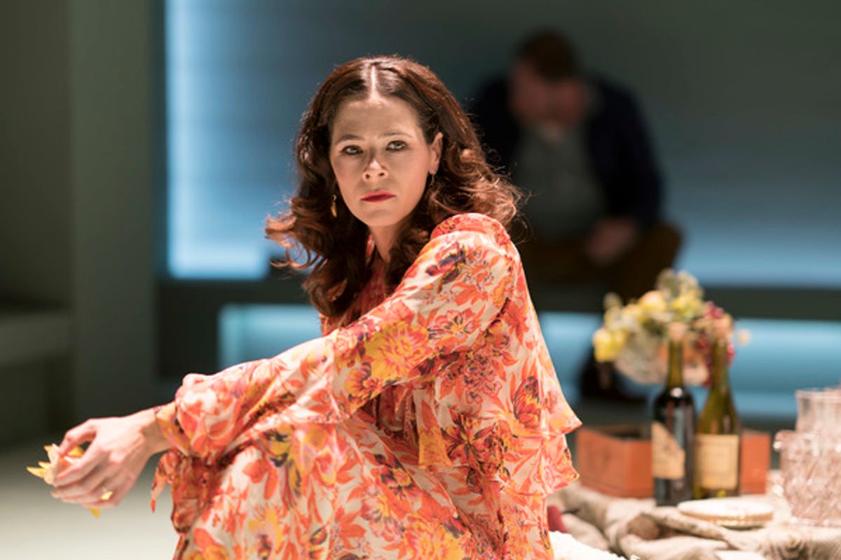 Elaine Cassidy (Alice) at 