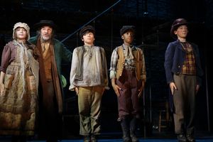 Fagin’s gang declare â€"I’d Do Anything†Ava Loughlin, Donald Corren, Colin Soto, Owen Tabaka and Gavin Swartz in Goodspeed Musicals’ Oliver! @ BroadwayWorld Fagin’s gang declare â€"I’d Do Anything†Ava Loughlin, Donald Photo