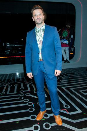 Cameron Bond @ BroadwayWorld Cameron Bond Photo