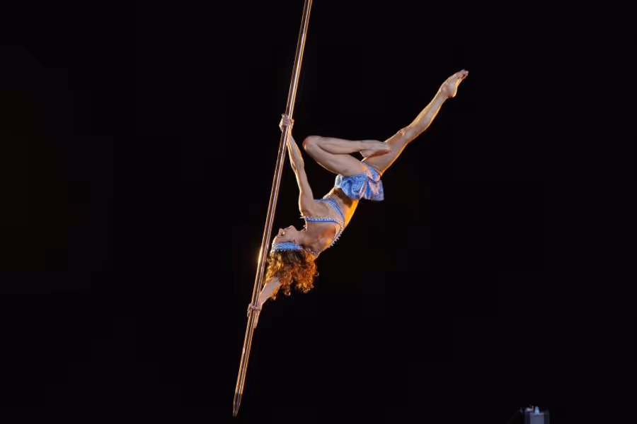 Review: CORTEO Wows, Charms, and Sweetly Dazzles in Arena Remount Image