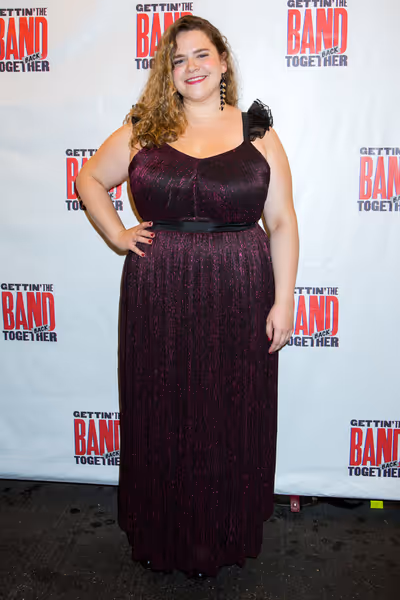 Bonnie Milligan Photo