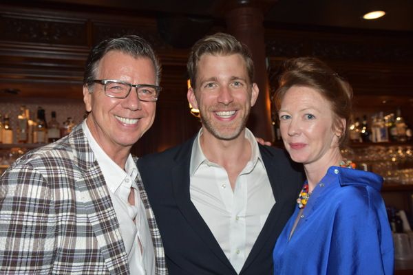 Photo Coverage: Benjamin Eakeley Returns to 54 Below — photo 33 of 39