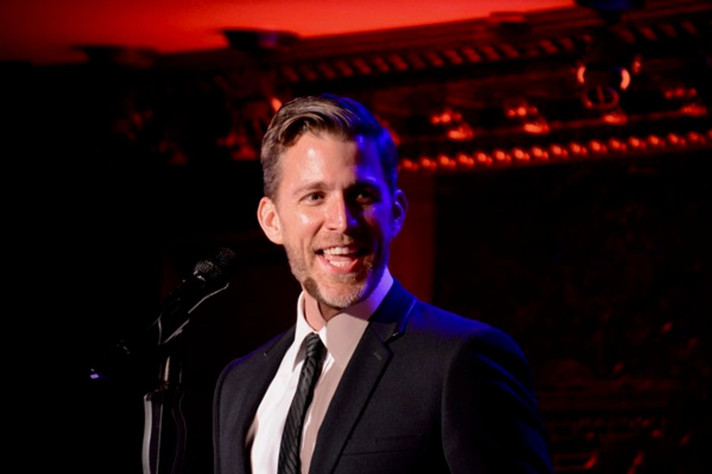 Photo Coverage: Benjamin Eakeley Returns to 54 Below  Image