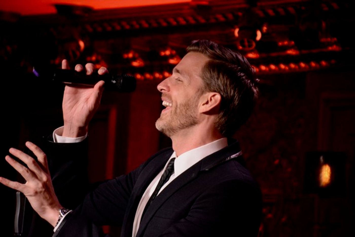 Photo Coverage: Benjamin Eakeley Returns to 54 Below  Image