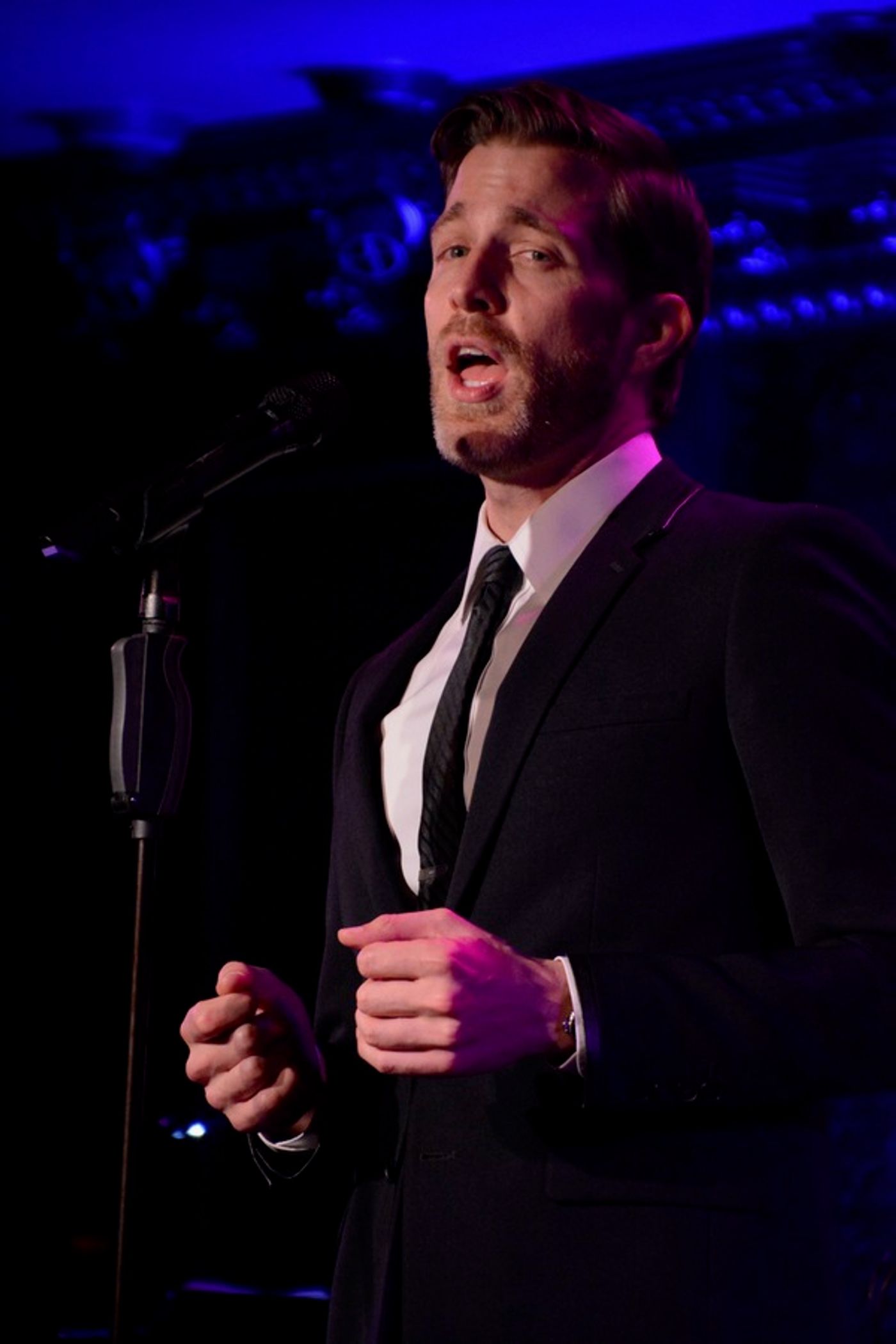 Photo Coverage: Benjamin Eakeley Returns to 54 Below  Image