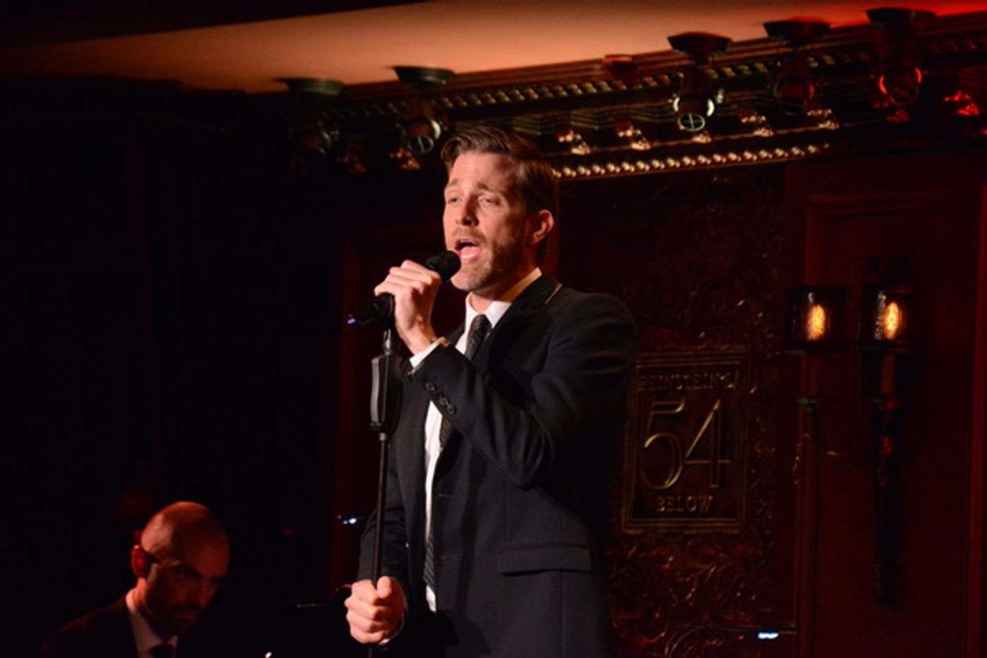 Photo Coverage: Benjamin Eakeley Returns to 54 Below  Image