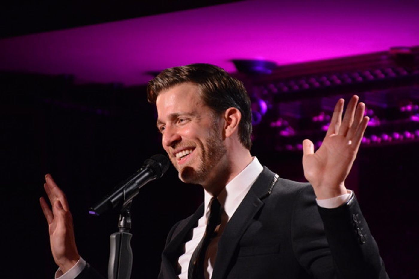 Photo Coverage: Benjamin Eakeley Returns to 54 Below  Image