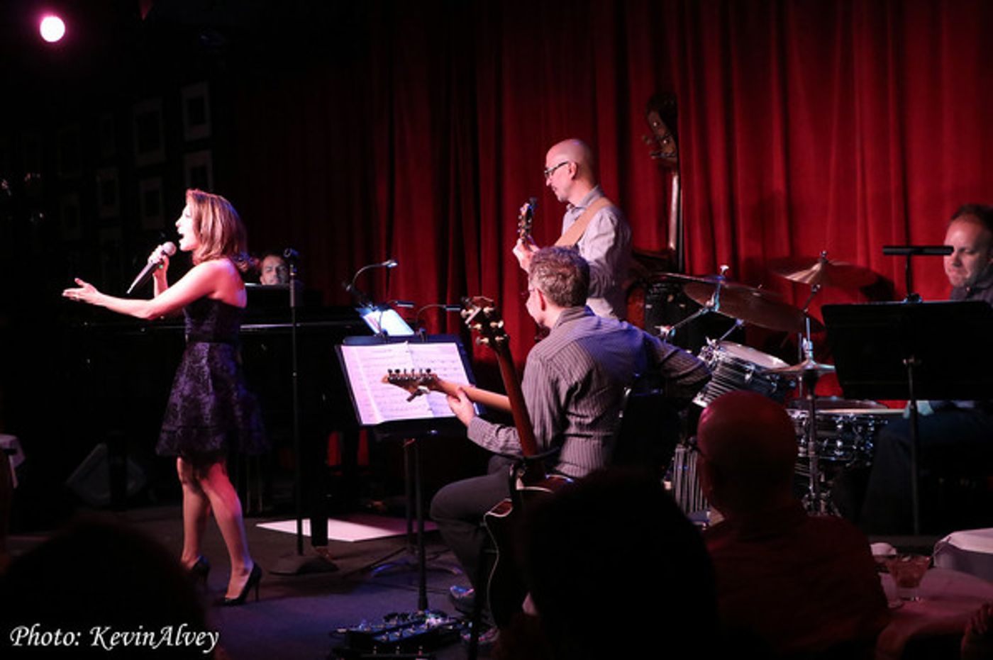 Photo Flash: Christina Bianco Takes the Stage at Birdland  Image