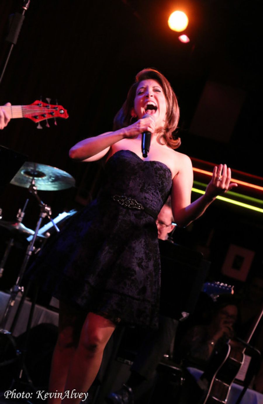 Photo Flash: Christina Bianco Takes the Stage at Birdland  Image