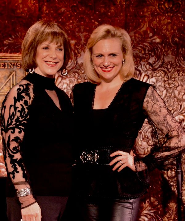 Janna Robbins and Haley Swindal Photo