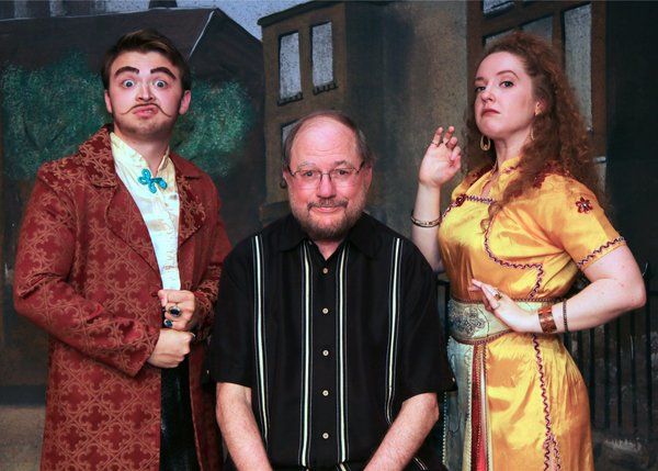 (l-r) Steve Munoz, Rupert Holmes, Elaine Thoman (photos by Barbara & Steve Mintz)
 Photo