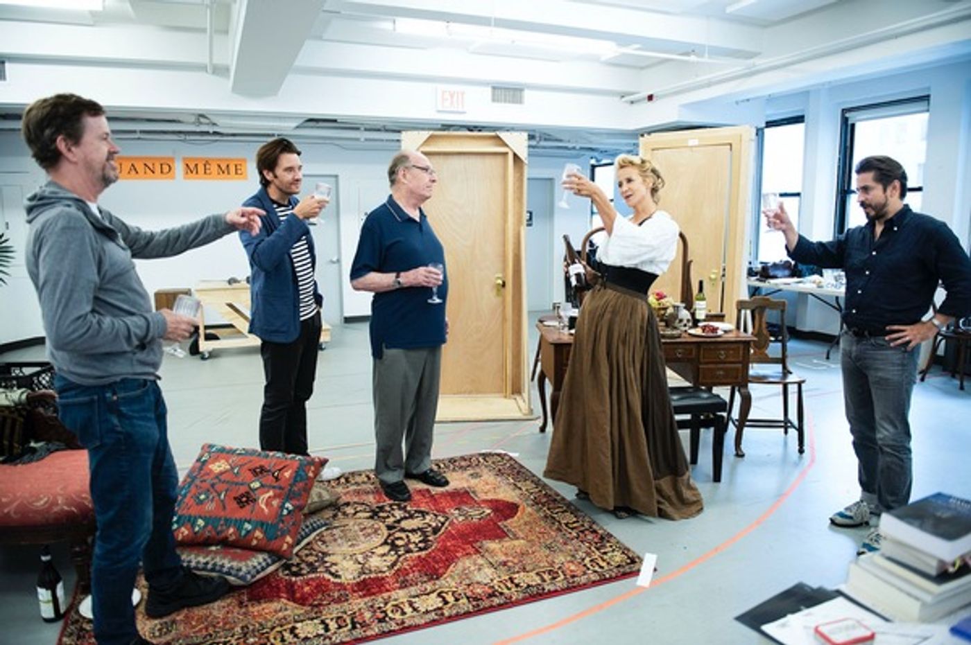 Photo Flash: In Rehearsal with Janet McTeer & Company for BERNHARDT/HAMLET! Photo Flash: In Rehearsal with Janet McTeer & Company for BERNHARDT/HAMLET! Image